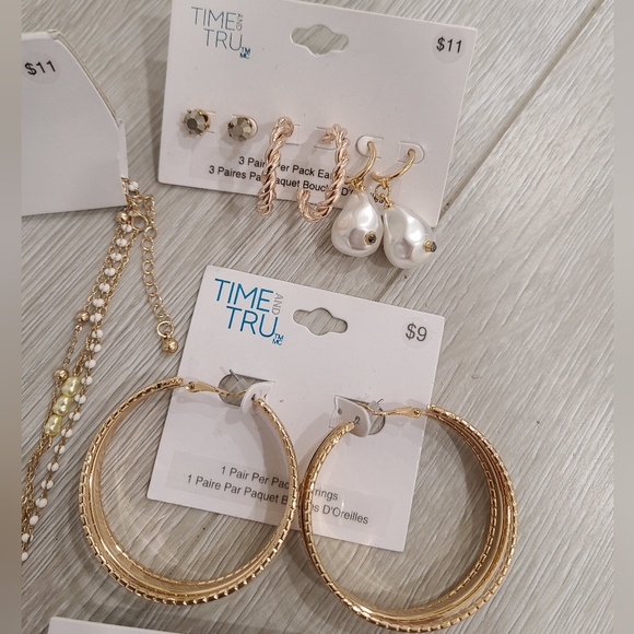 Time and Tru Jewelry Bundle - Picture 3 of 5